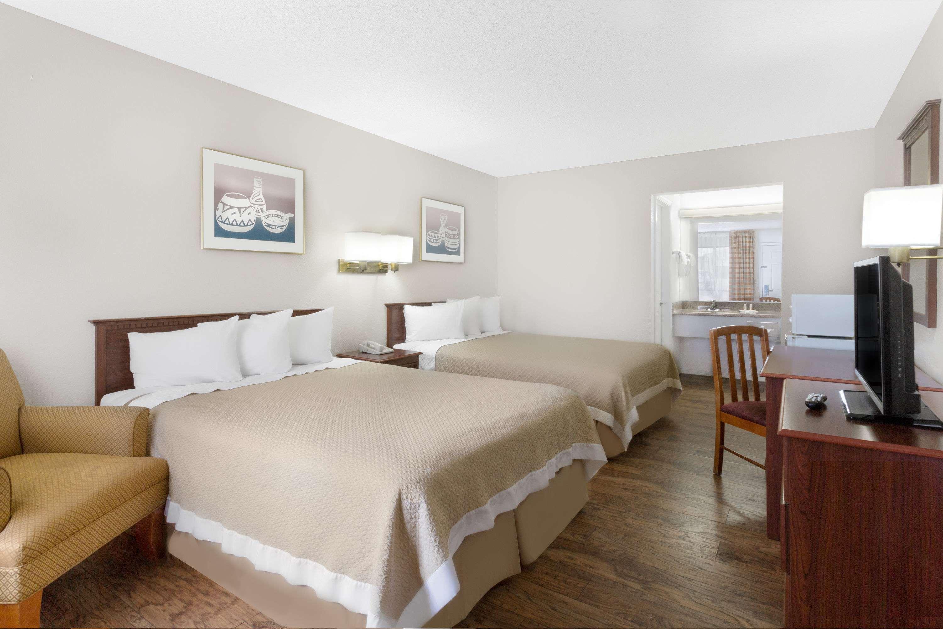 Days Inn By Wyndham Kingman West Zewnętrze zdjęcie