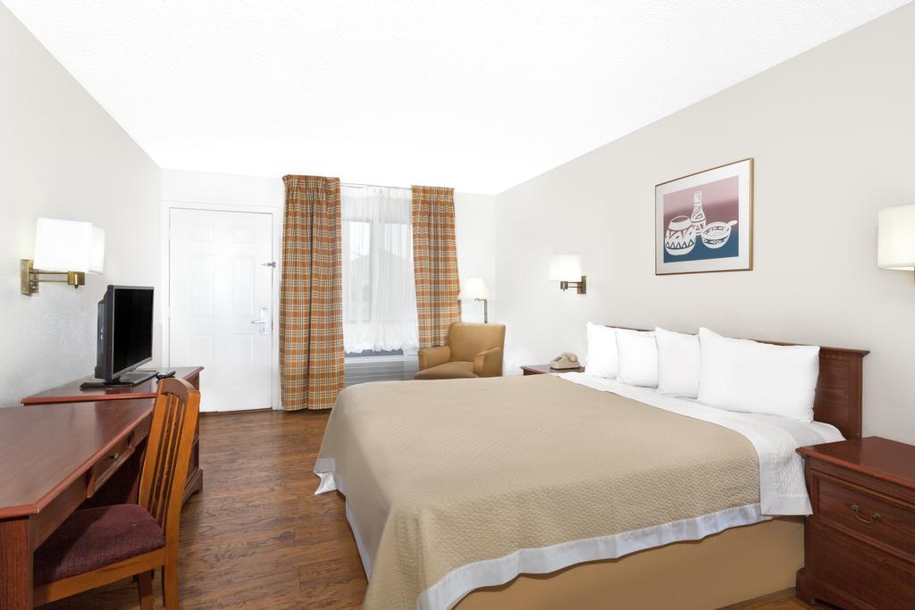 Days Inn By Wyndham Kingman West Zewnętrze zdjęcie