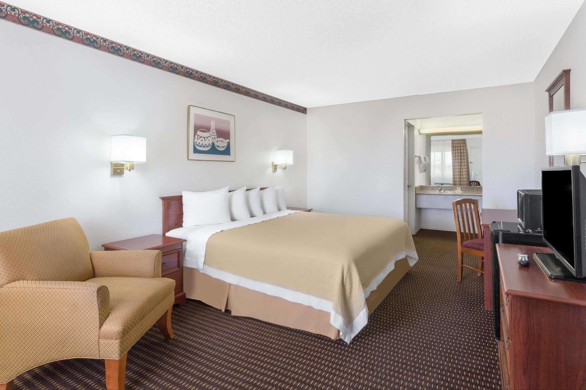 Days Inn By Wyndham Kingman West Zewnętrze zdjęcie